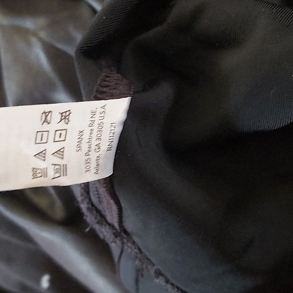 SPANX Faux Leather Legging in Black - Picture 8 of 10